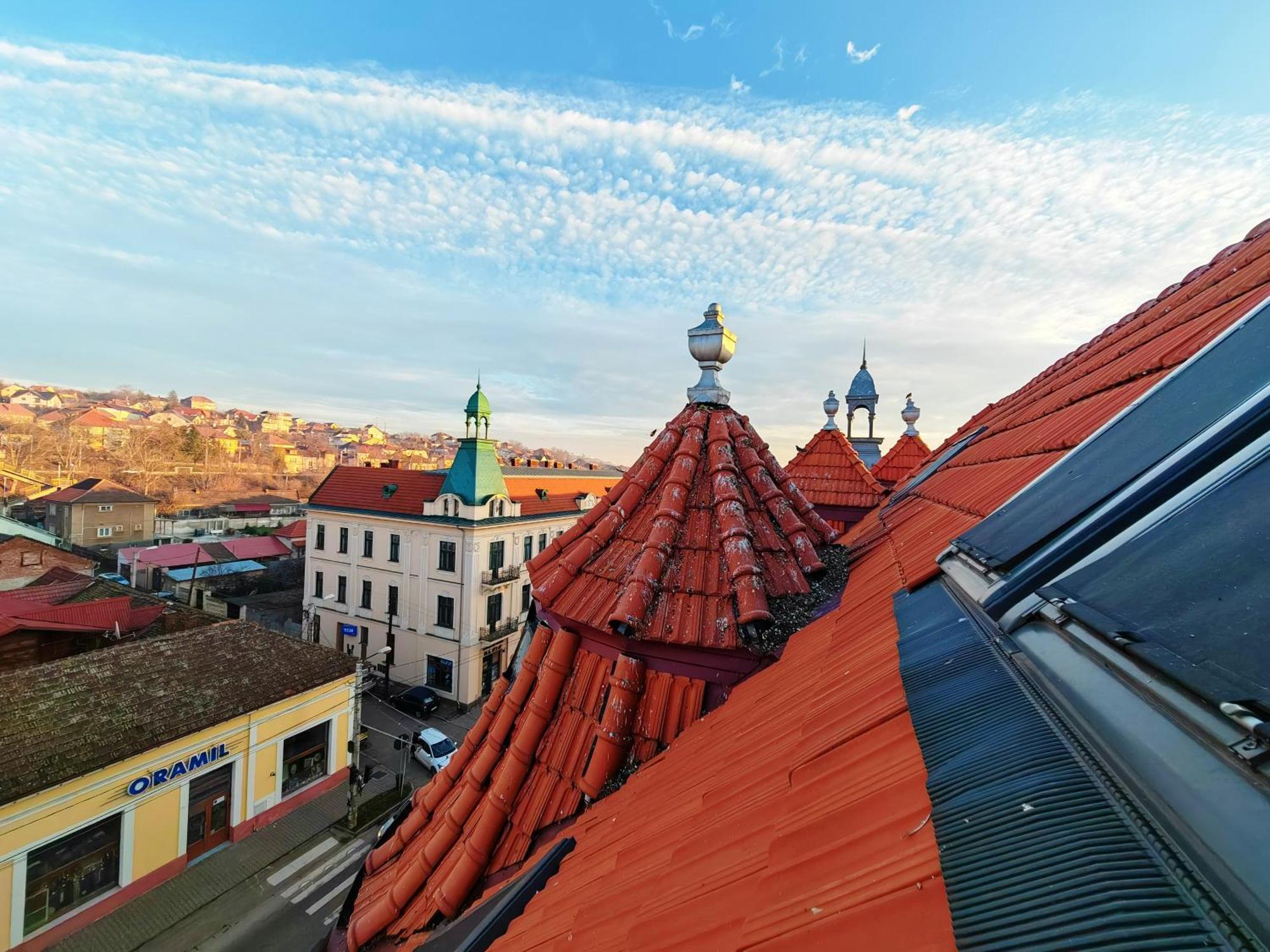 Leda Residence Орадя Екстер'єр фото